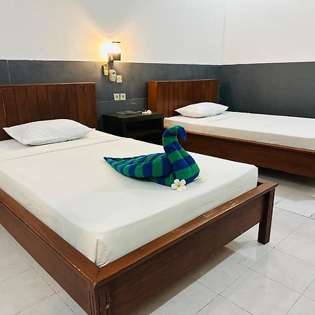 Creative Bungalow Beach Front Quần đảo Gili Ngoại thất bức ảnh