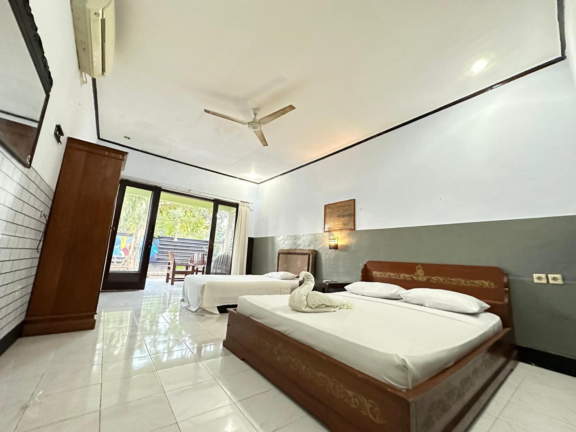 Creative Bungalow Beach Front Quần đảo Gili Ngoại thất bức ảnh